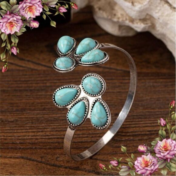 Faux Blue Turquoise Acrylic Beads Western Cowgirl Style Cuff Bangle Bracelet - Picture 1 of 10